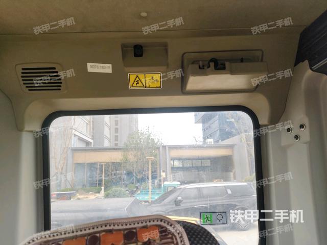 后窗玻璃角标（驾驶室部分）