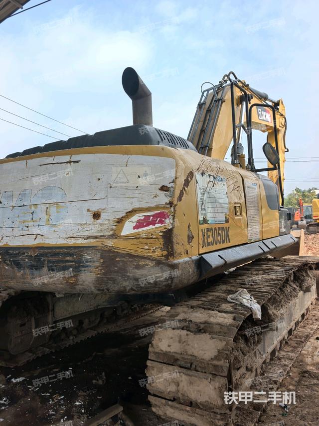 整機右后45°（整機外觀）