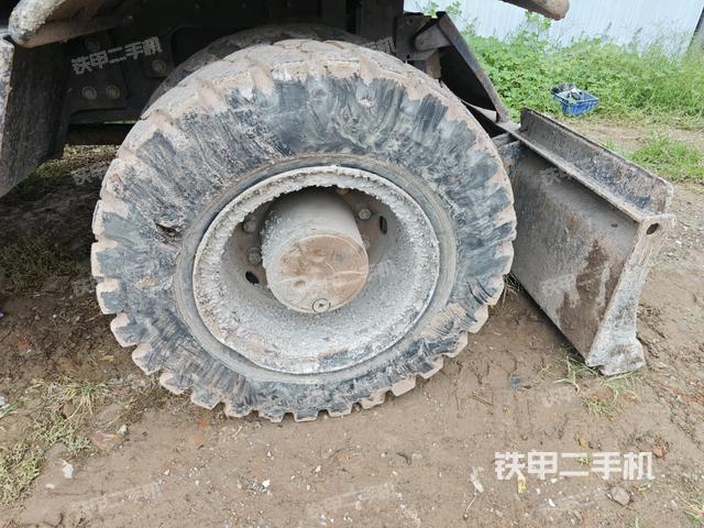 左驱动轮（行走机构）