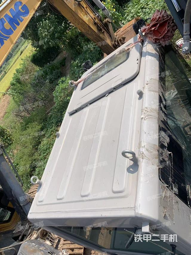 驾驶室顶部（整机外观）