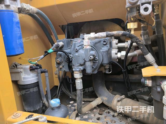 液压泵斜45 左（大件舱室）