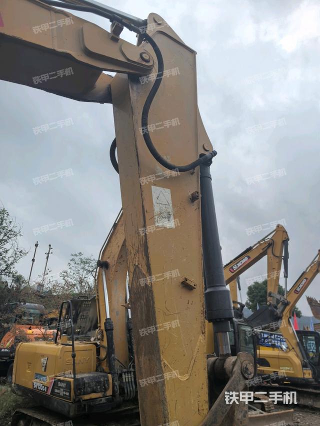 大臂整體?右側（工作和回轉裝置）