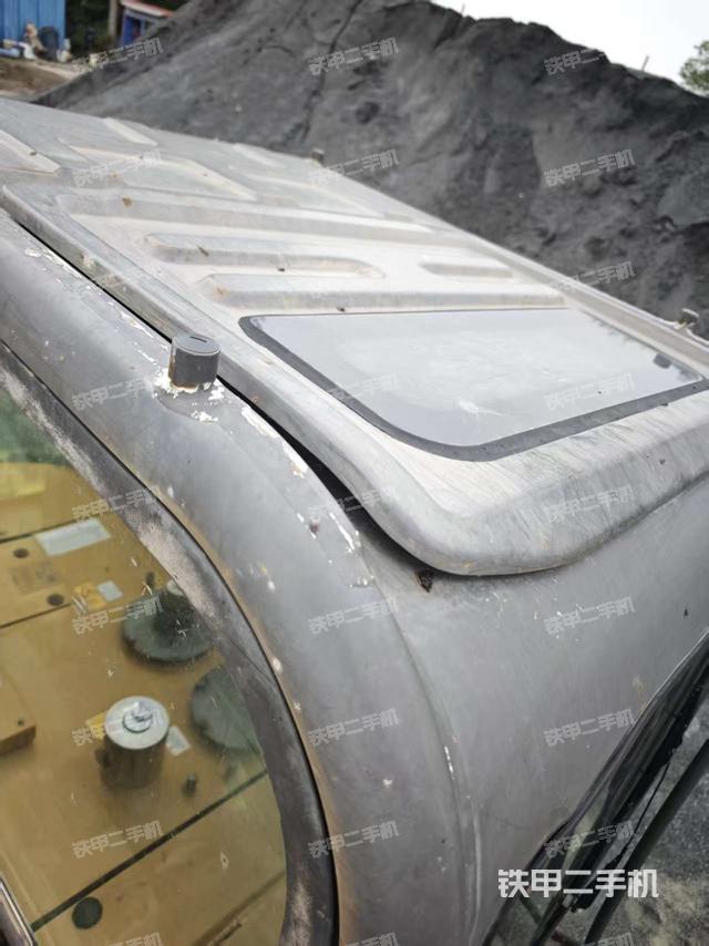 駕駛室頂部（整機(jī)外觀）