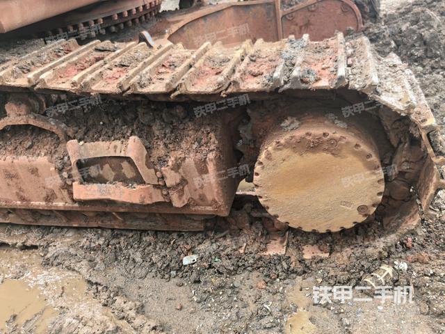 右驅(qū)動(dòng)輪（行走機(jī)構(gòu)）