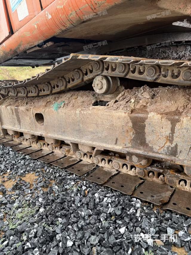 右侧行走马达盖板（行走机构）