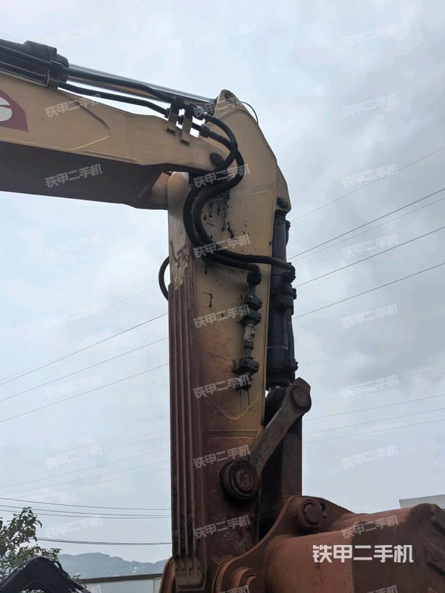 大臂油缸整體?豎拍（工作和回轉(zhuǎn)裝置）