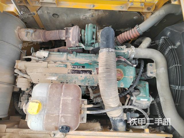 發(fā)動機整體俯視（整機外觀）