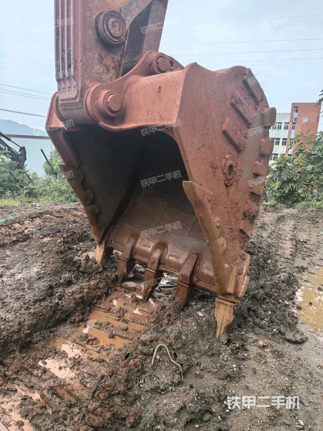 小臂整體左后（工作和回轉(zhuǎn)裝置）