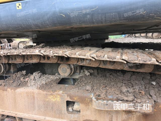 右側行走馬達蓋板（行走機構）