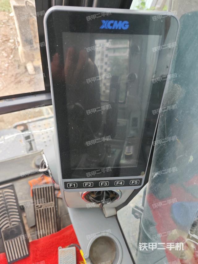 显示屏 （驾驶室部分）