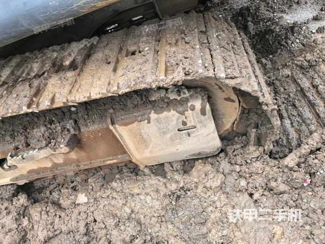 右側履帶整體（行走機構）