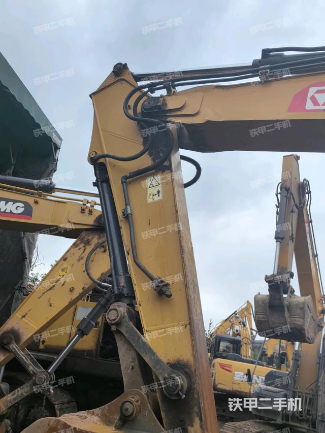 大臂整體?右側（工作和回轉裝置）