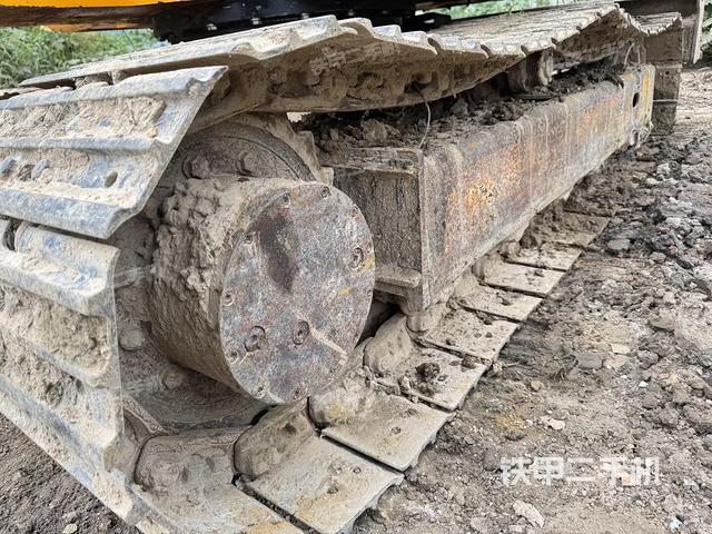 單側(cè)履帶整體（整機外觀）