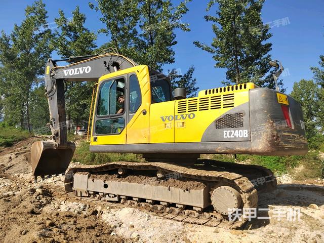 駕駛室整體（整機(jī)外觀）