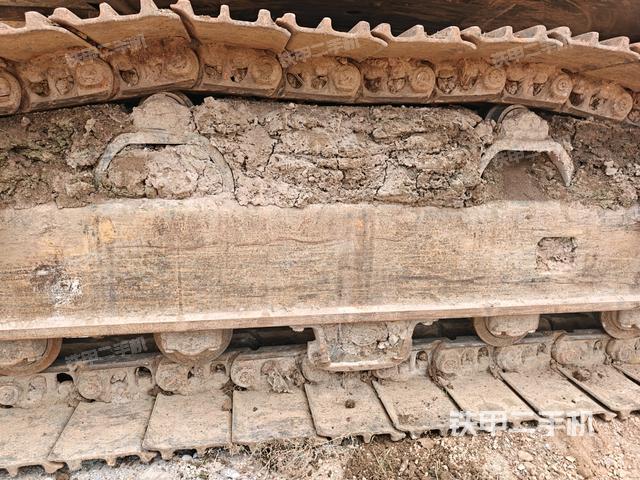 左側行走馬達蓋板（行走機構）