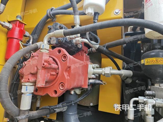 液压泵室（大件舱室）