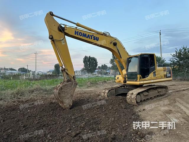 小松PC200LC-8M0挖掘機(jī)