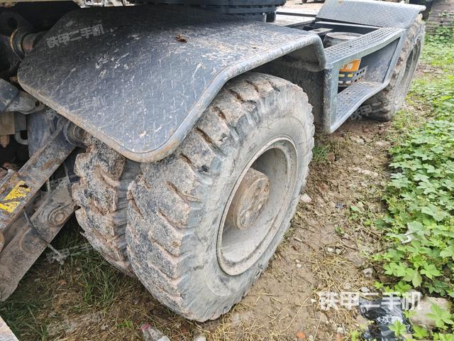 右侧履带整体（行走机构）