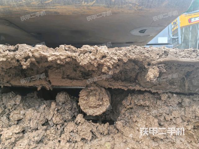 右侧行走马达盖板（行走机构）