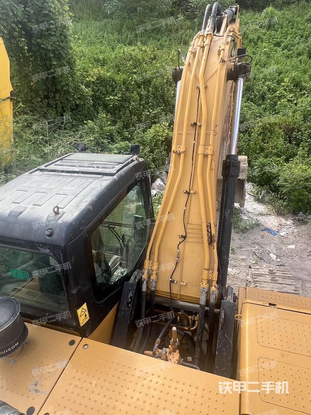 駕駛室頂部（整機(jī)外觀）