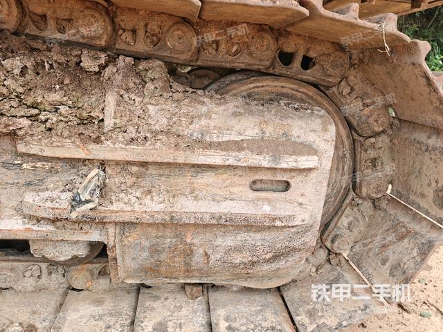 右側行走馬達蓋板（行走機構）