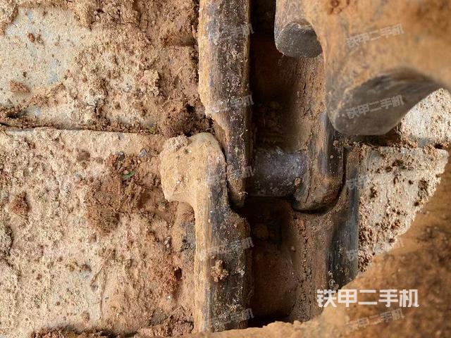 单侧履带整体（整机外观）