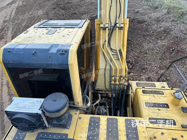 駕駛室頂部（整機(jī)外觀）