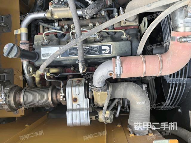 气门室盖螺丝特写（上车部件）