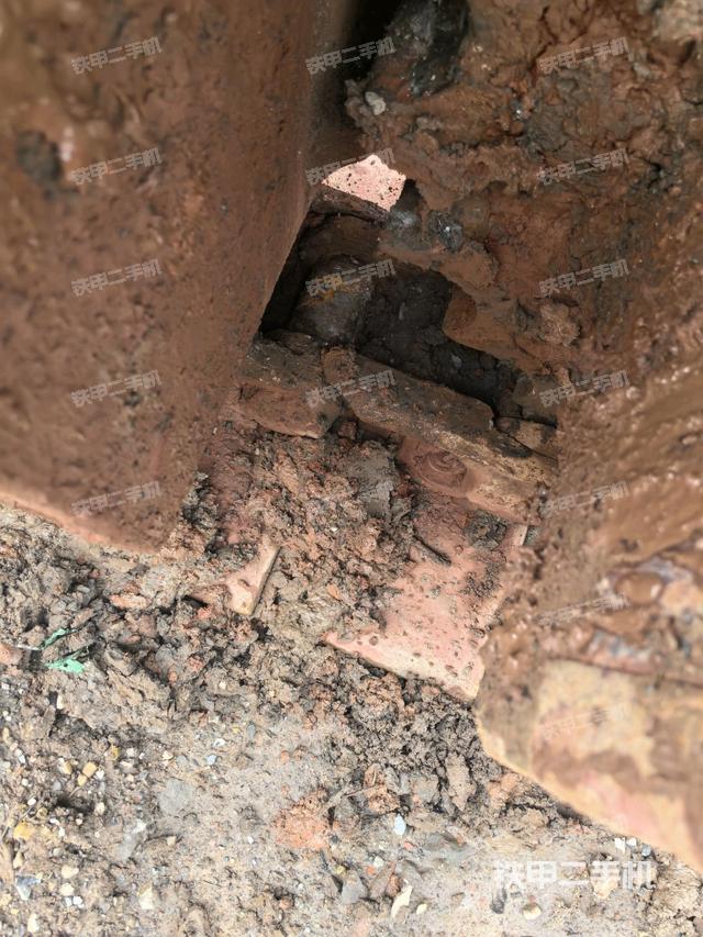 左托鏈輪和鏈筋（行走機(jī)構(gòu)）