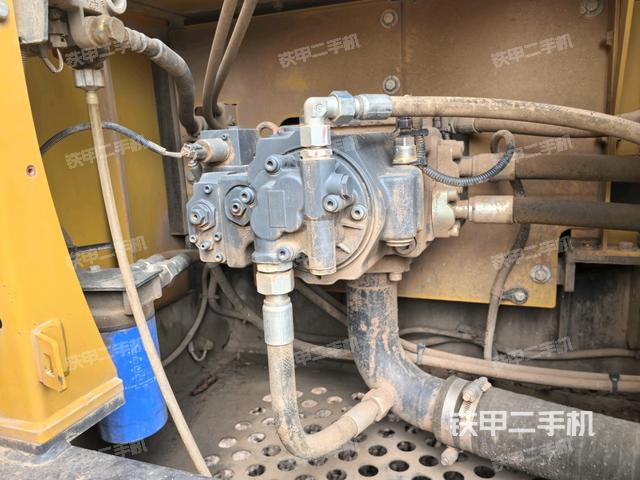 液压泵斜45 左（大件舱室）