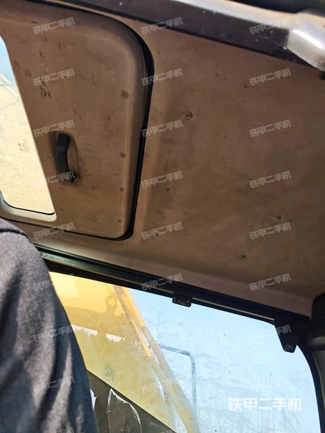 座椅后部（駕駛室部分）