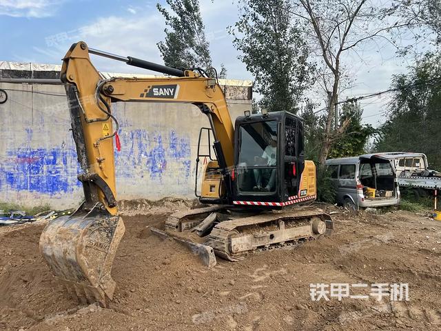 駕駛室整體（整機(jī)外觀(guān)）