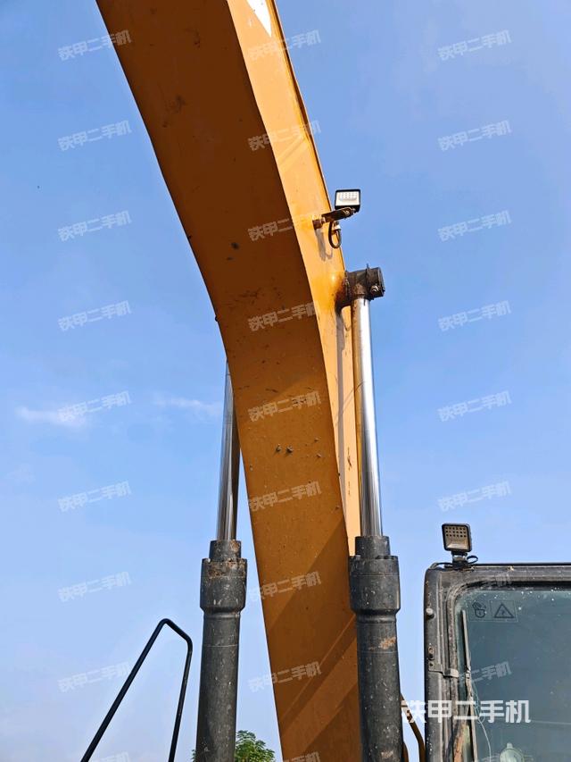 大臂整體?右側(cè)（工作和回轉(zhuǎn)裝置）