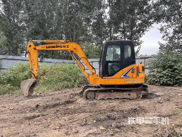龙工LG6065挖掘机