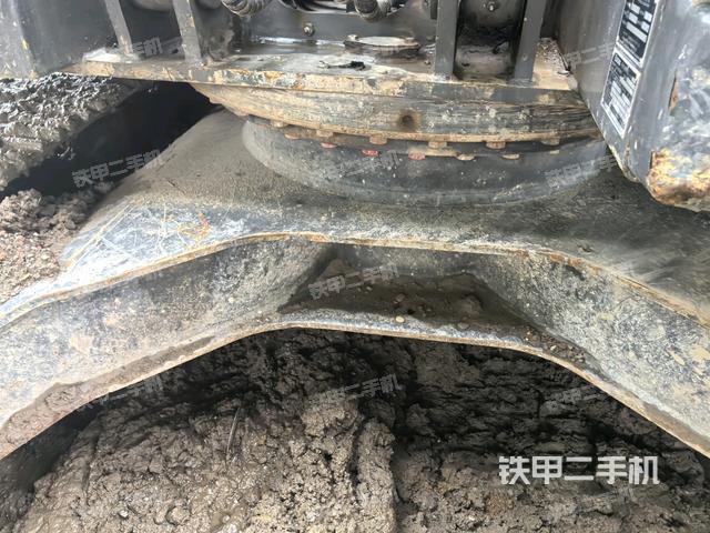 大臂根部 斜视（工作和回转装置）