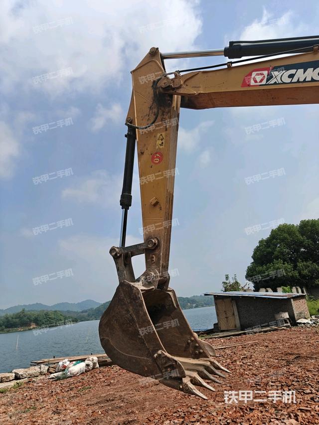 小臂整體左后（工作和回轉裝置）