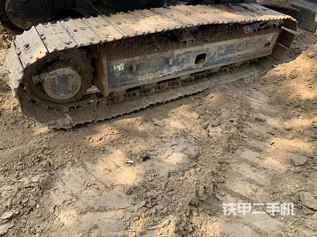 單側(cè)履帶整體（整機(jī)外觀(guān)）