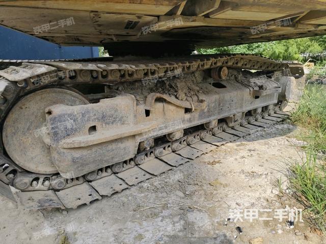 左侧履带整体 （行走机构）