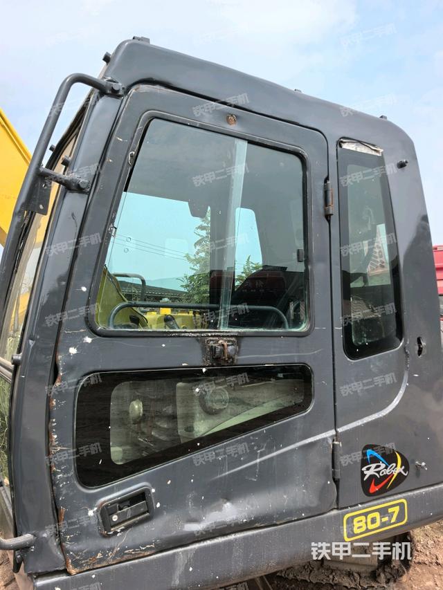 驾驶室整体（整机外观）