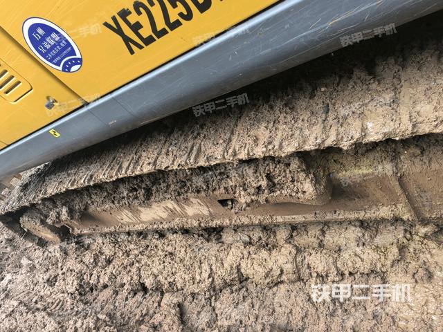 右侧履带整体（行走机构）