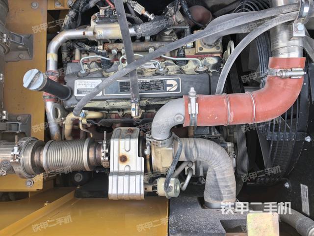 气门室盖螺丝特写（上车部件）