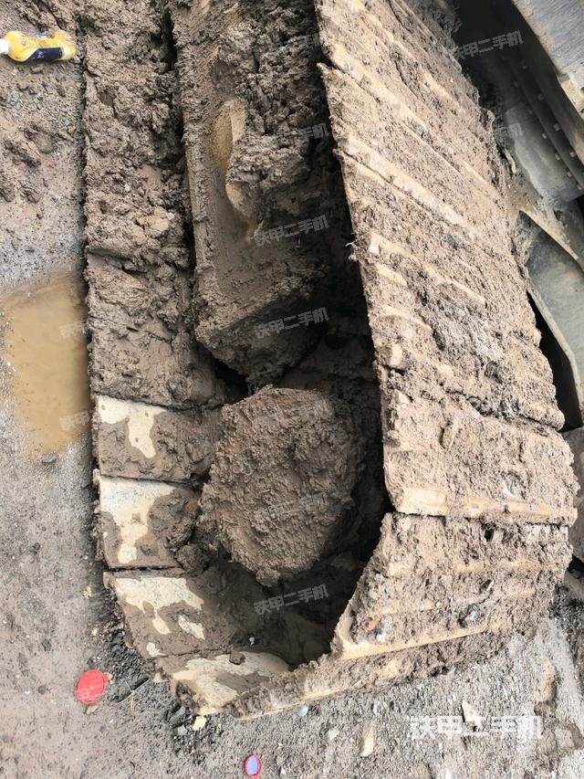 右侧行走马达盖板（行走机构）