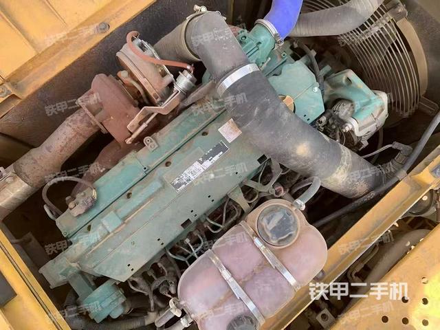 发动机整体俯视（整机外观）