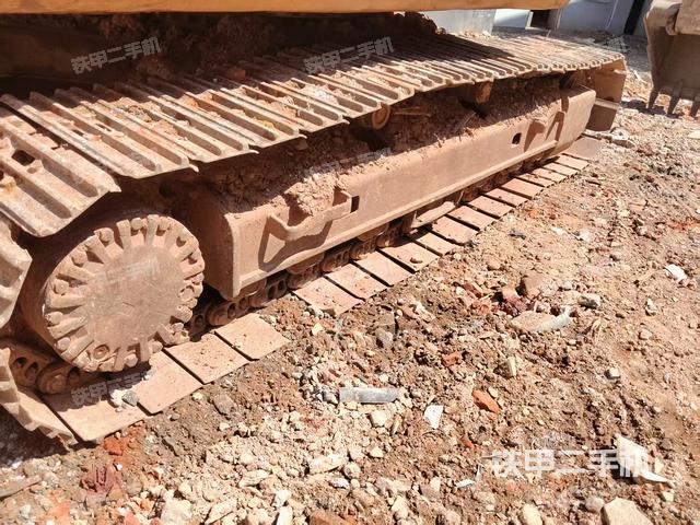 单侧履带整体（整机外观）