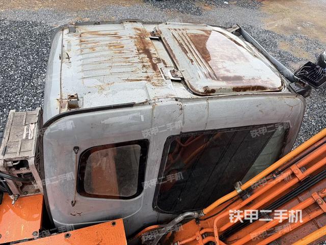 驾驶室顶部俯视（上车部件）