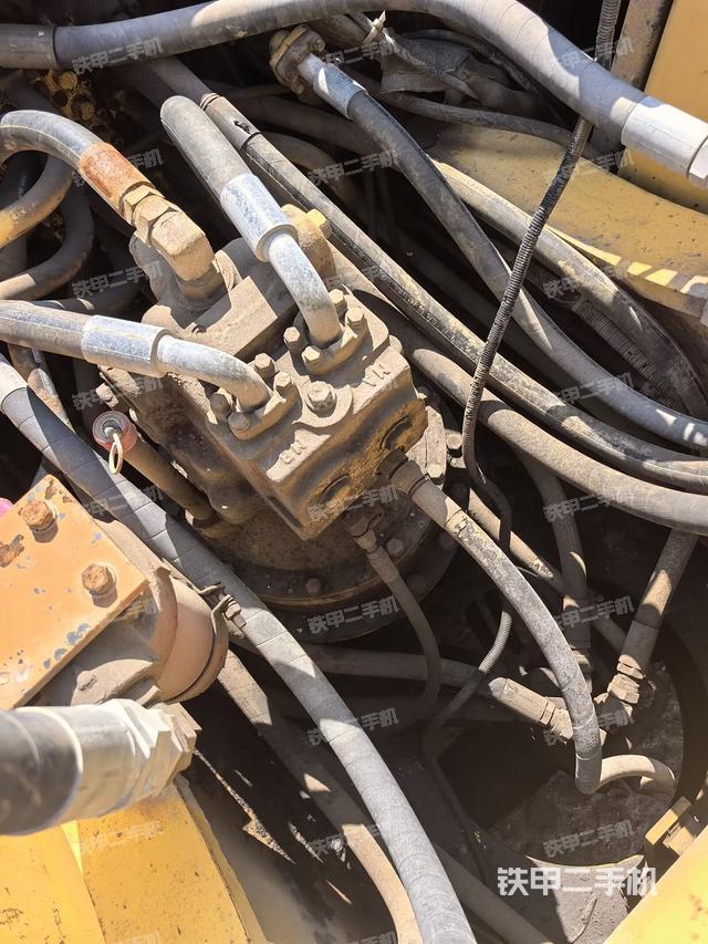 回轉(zhuǎn)馬達（上車部件）