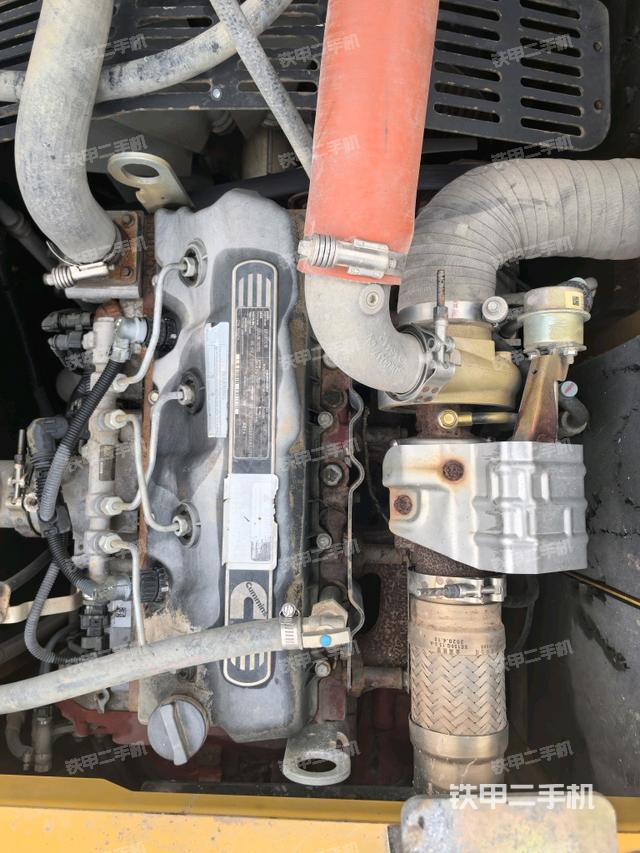 氣門室蓋螺絲特寫（上車部件）