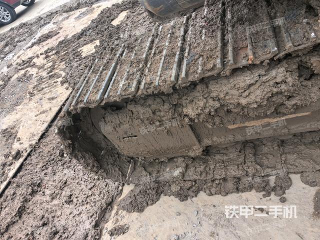 左侧履带整体 （行走机构）