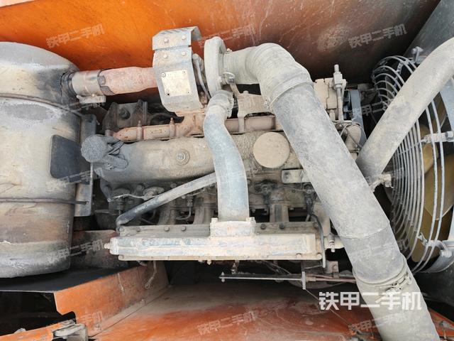 发动机室（上车部件）