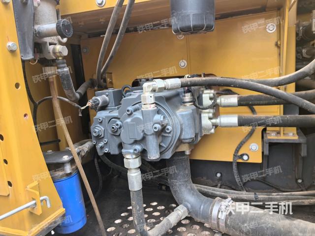 液压泵斜45 左（大件舱室）